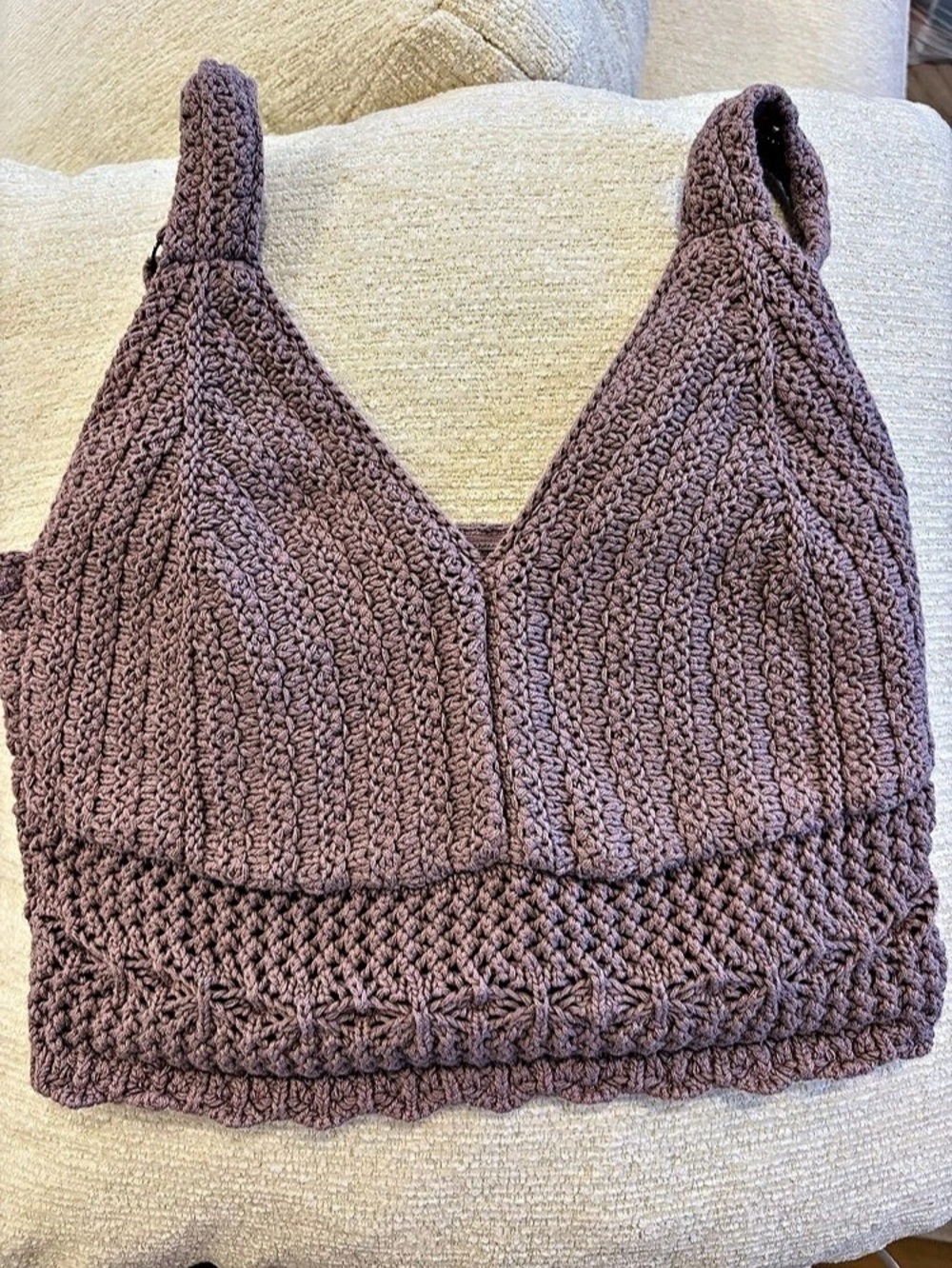 Hollister purple Knit Tank Top Size Small Like New